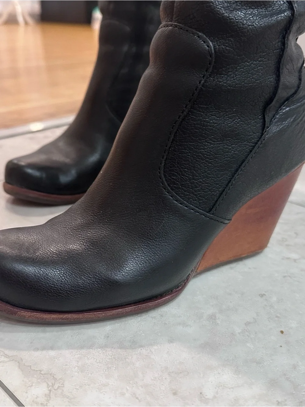 Kork-Ease Women's Black Leather Wedge Knee-High Boots Size 7